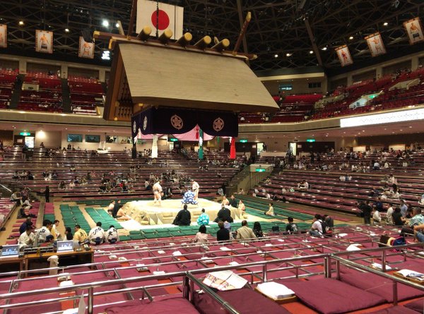 になります 大相撲 名古屋場所 2日目 溜席 になります